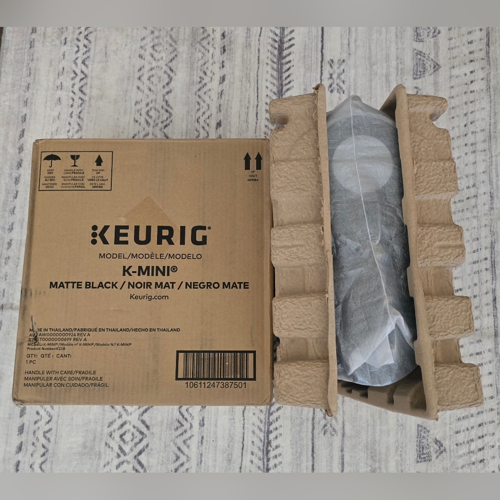 Keurig Matte Black Hot Beverage K-Mini Single Serve Coffee Maker K-Cup - Picture 13 of 16